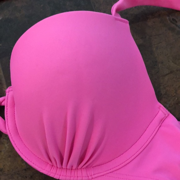 Aerie swim top (34C) - Picture 8 of 9